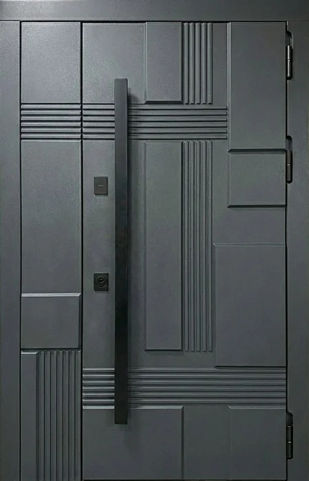 Железная дверь серая с рифлеными линиями в стиле лофт №78