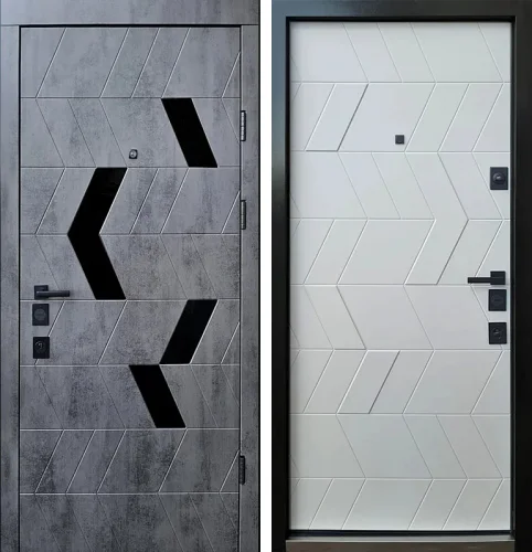 Входная дверь нестандартная в квартиру №110