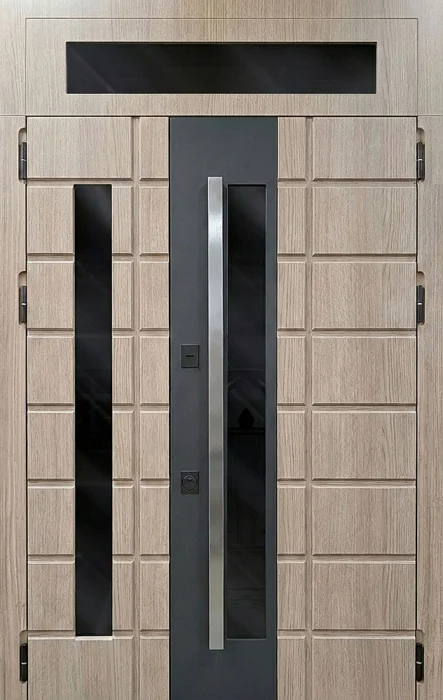 Железная дверь светлый дуб кессонная со стеклянной вставкой и фрамугой №113