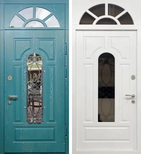 Входная дверь с окном наверху и ковкой №2