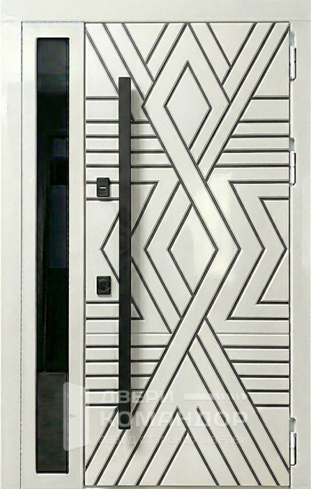 Металлическая белая дверь с геометрией и боковым стеклом для частного дома №137