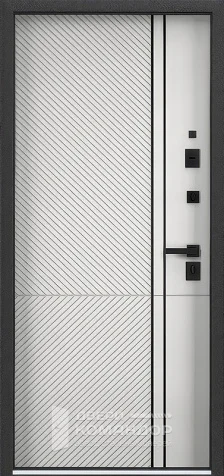 Красная входная дверь с терморазрывом №110 - внутренняя сторона